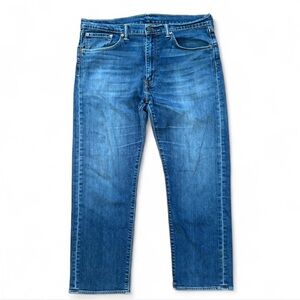 Levi’s 505 Regular Fit Medium Wash Jeans | Size 36x30